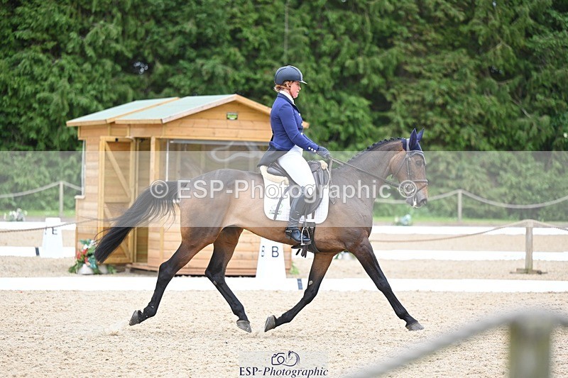 240524-114511-09014 - 521-DIVALI-Elaine_Pen