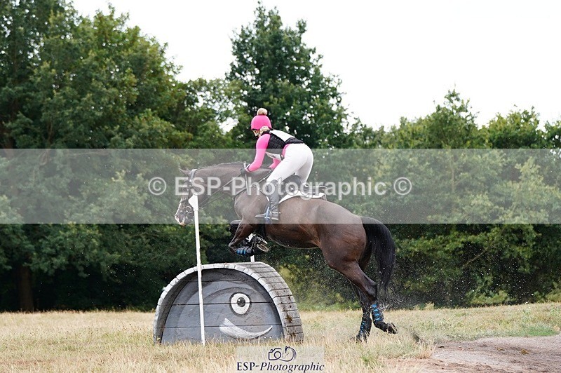 250803A-104212-10316 - L-504-Chloe.Williams-FIRST.LADY