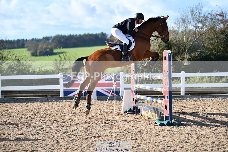 231110A-145118-00906 - Cls 6 Foxhunter & 1.20m Open