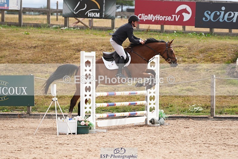 260730-103738-01701 - Cls 1 British Novice and 90cm