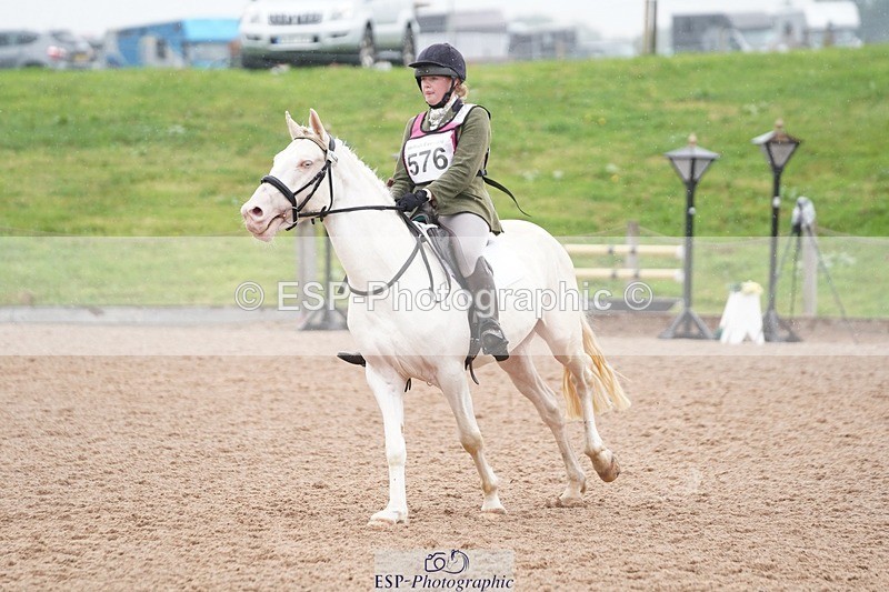 240901A-145540-10192 - 576-Tabitha.Bluck-PENDANN.REEF