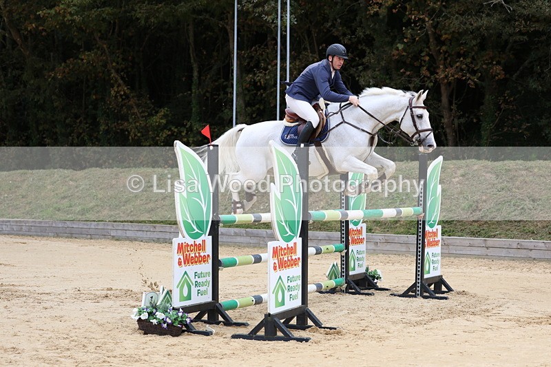 3E7A3252 - Class 9: Senior Foxhunter/1.20 open