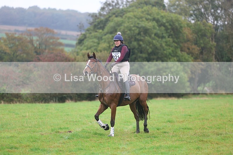 3E7A1330 - Class 2: 70cm: Half Roll Top