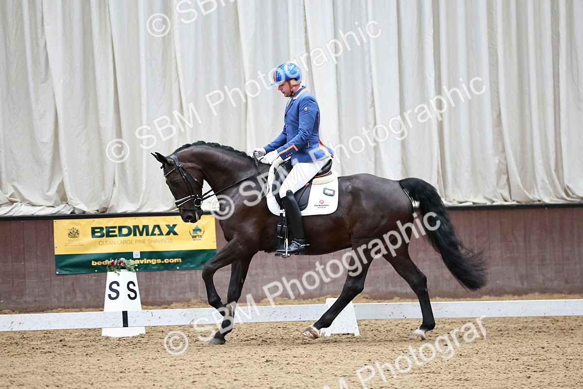 SBM_000648 - Class 1 - Prelim 6 Gold - 11.24-12.40