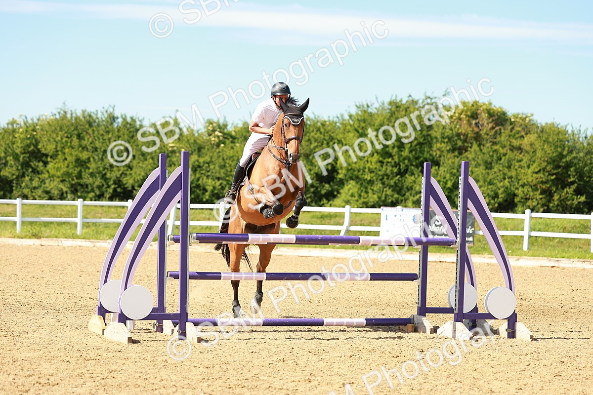 SBM_002876 - Class 4 - Senior Newcomers - 1.10m