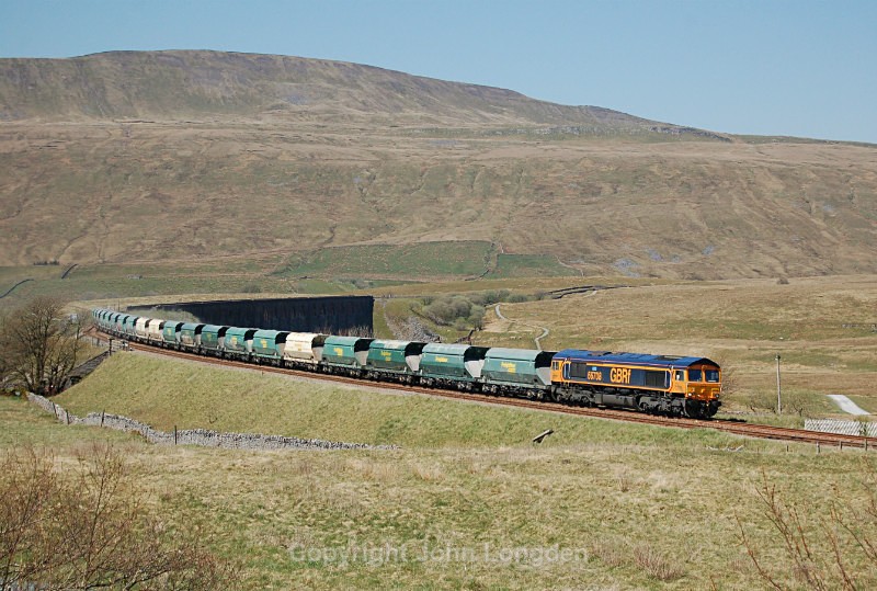 JL - 9.5.16 66708 6M33 Arcow - Pendleton, Ribblehead - Ribblehead