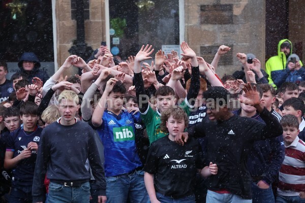 DAD11700 - New Years Boys Ba'