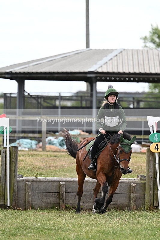 WJ7_5233 - 60cm XC Time 10:17 to 10:49