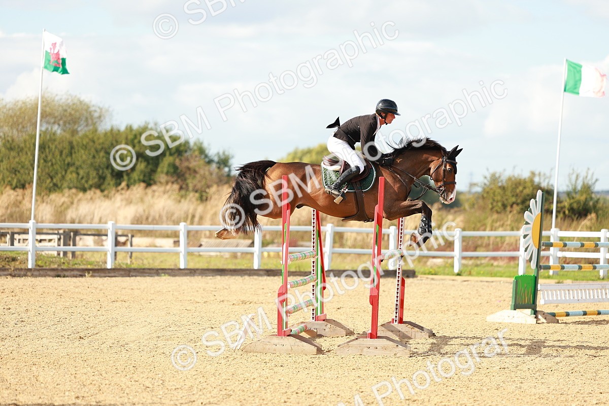 SBM_001981 - Class 5 - Senior Foxhunter - 1.20m