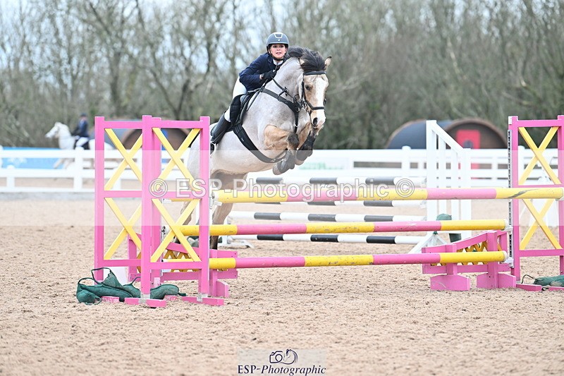 240128A-121122-00796 - Cls 4 Pony Newcomers and 1m Open