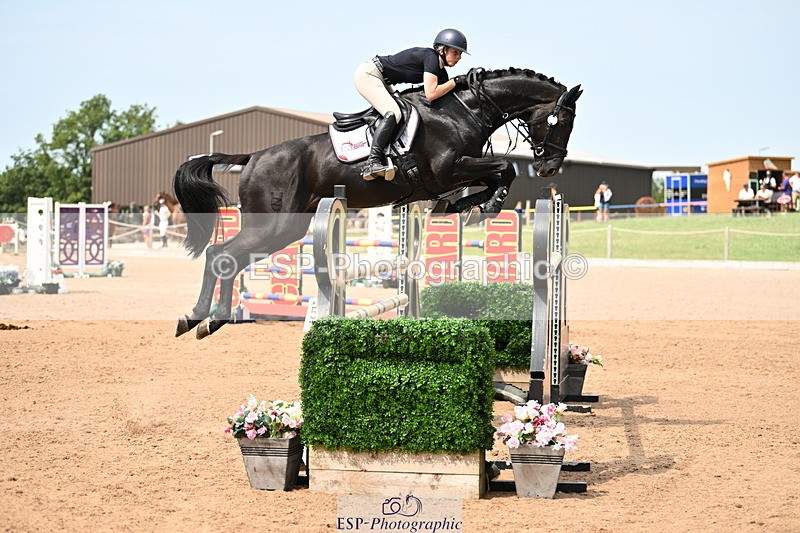 240801A-142129-01946 - Cls 4 Chard 7 Yr Old Championships