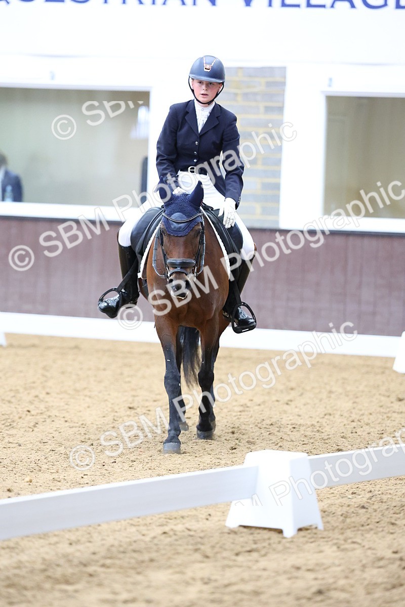 SBM_016589 - Class 16 - Novice FSM - 11.50-12.38