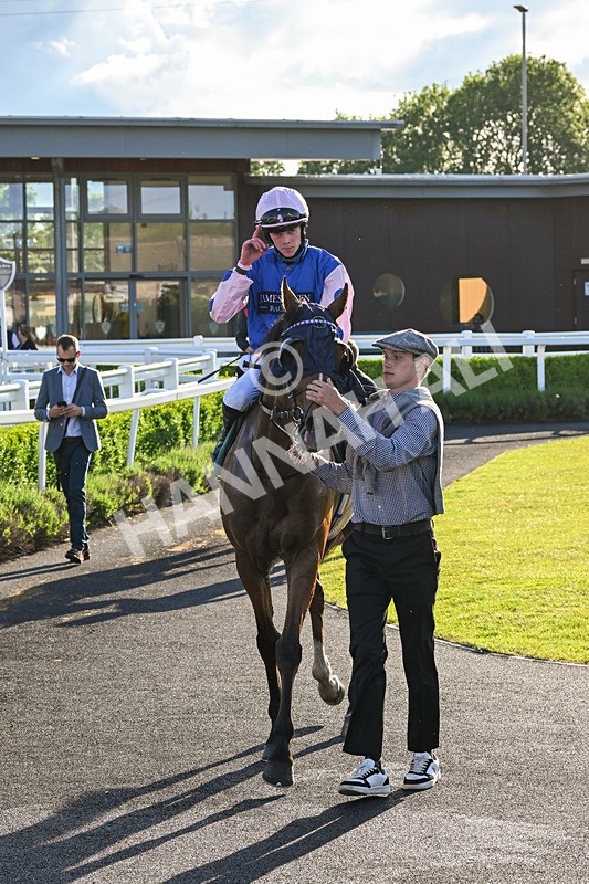 300525-Race 3-Star Legend-7494 - Race 3