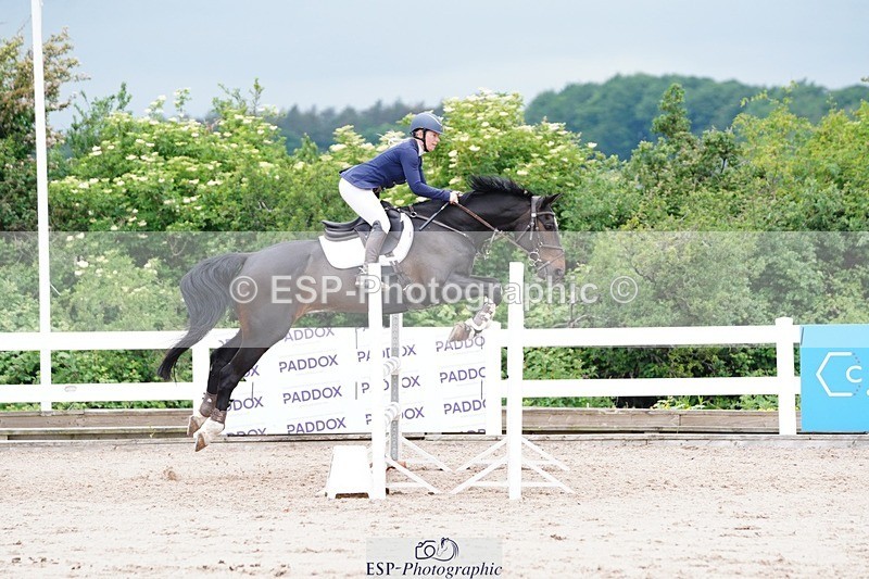 250524-120426-06513 - Cls 21 A&B Snr Disco & 1.00m Open