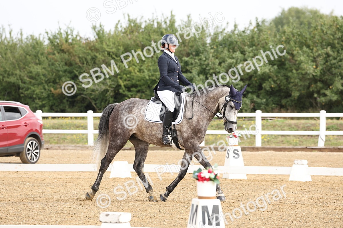 SBM_005519 - Class 6 - Novice 6 - 9.30-10.12