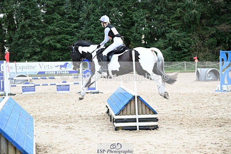 241117-141805-04514 - Cls 3 90-95cm 14.00 to 15.00