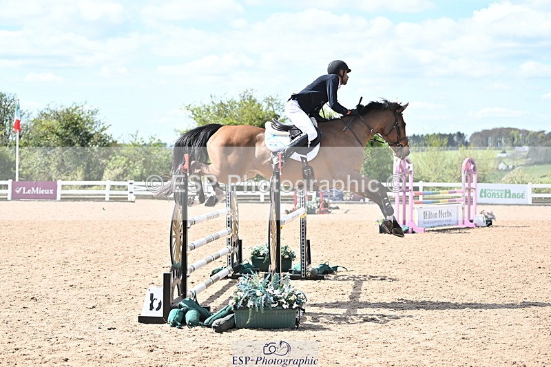 240418A-133801-03546 - Cls 13, 1 Star Bronze Tour 1.10m