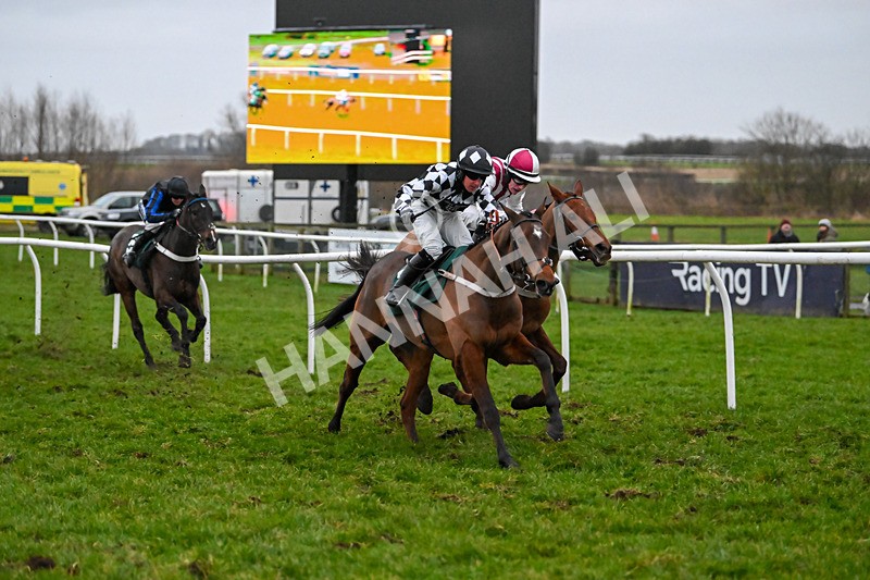 110124-Race 7-Freddy Robinson-3203 - Race 7