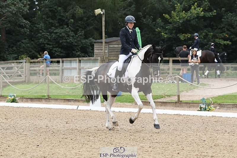 240810-114444-02945 - 189-Emma.Jenkinson-Fleur.C