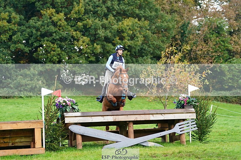 251025A-104306-17152 - D-359-Chloe.Richards