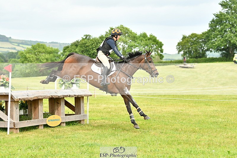 250524A-165242-14857 - C-275-Kat.Raybould-ROYAL.CATCH