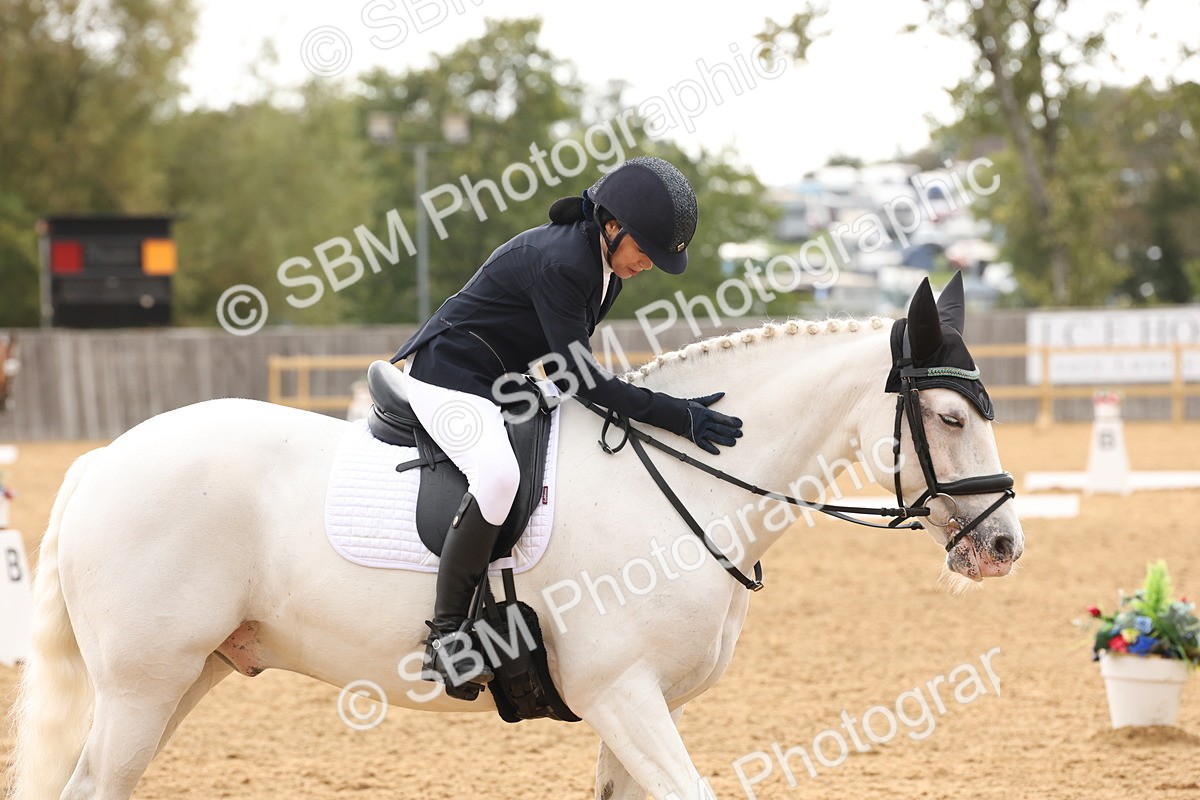 SBM_44073 - D6 - Small Tour Championship Intro 4