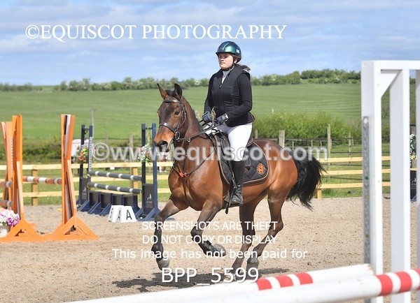 BPP_5599 - CLASS 24 SUN Senior BritiNovice/ 90cm Open