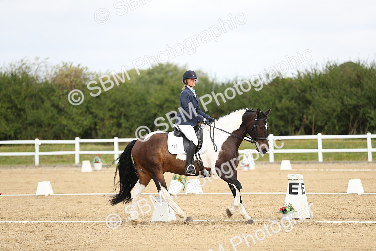 SBM_016392 - Class 13 - Novice 23 - 11.25-12.35