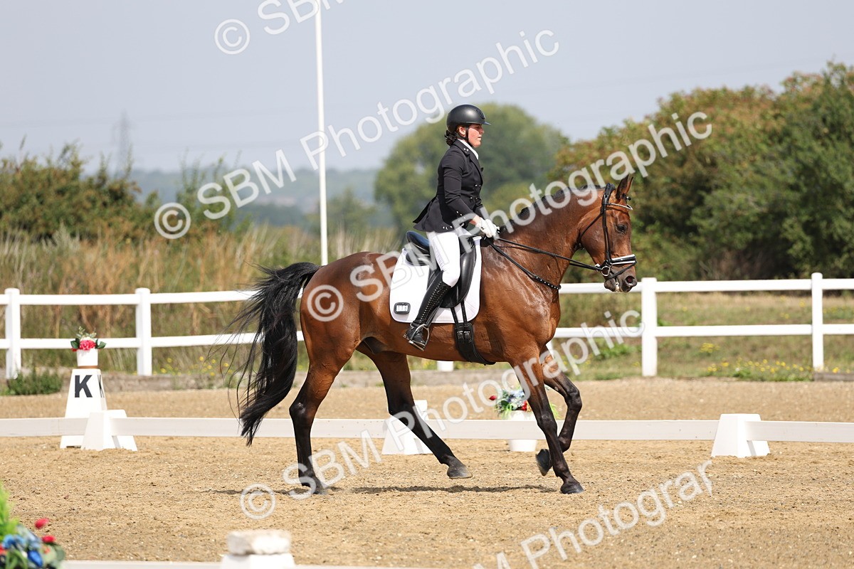 SBM_005880 - Class 6 - Novice 6 - 10.26-11.29