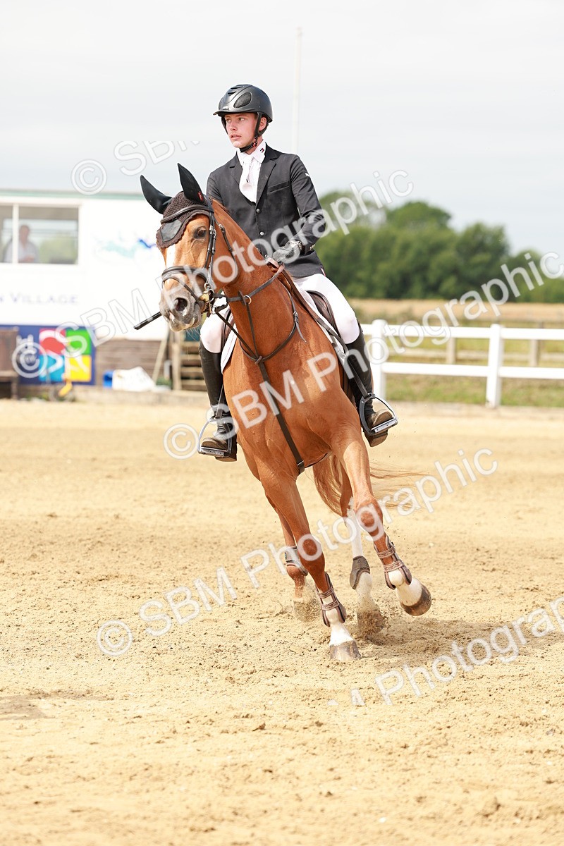 SBM_016933 - Class 20 - Senior Newcomers - 1.10m