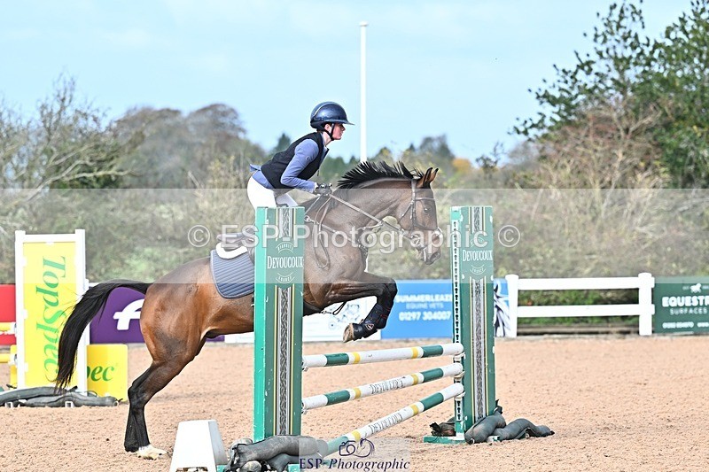 261028-102427-00025 - Clear Round