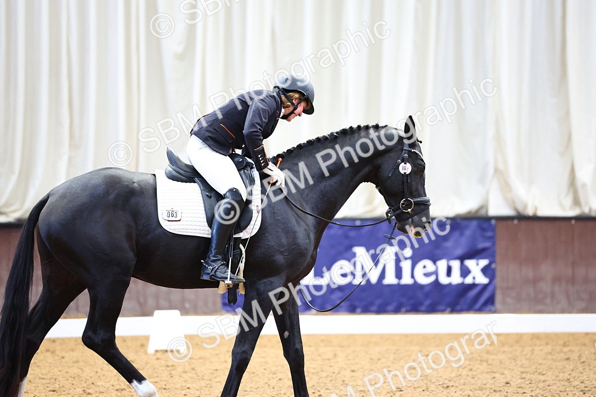 SBM_003828 - Class 14-15 - Novice 5 Novice 6