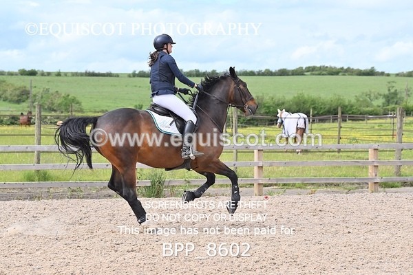 BPP_8602 - CLASS 15 SUN Senior Newcomers/ 1.10m Open