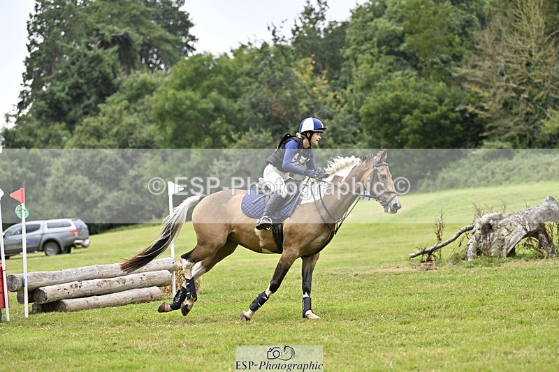 240825X-164459-37600 - 80cm XC 16.30 to 17.30