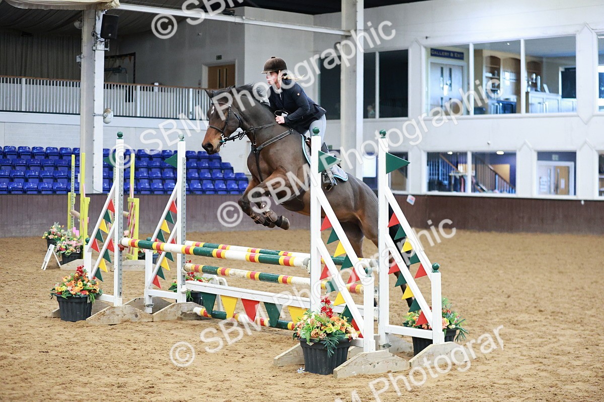 SBM_003017 - Class 9 - Senior British Novice - 90cm