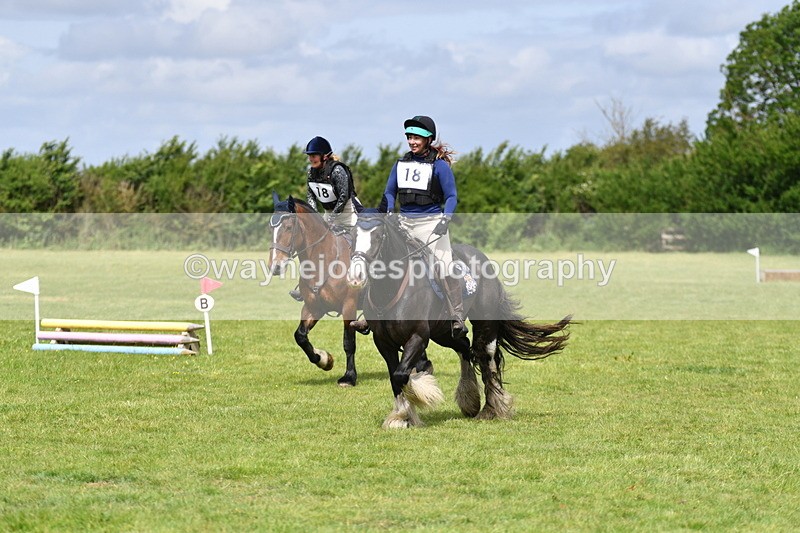 WJ5_2845 - Class 3 60cm Pairs