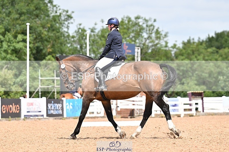 260704-123132-04604 - Cls 4D Senior Intermediate Novice 1