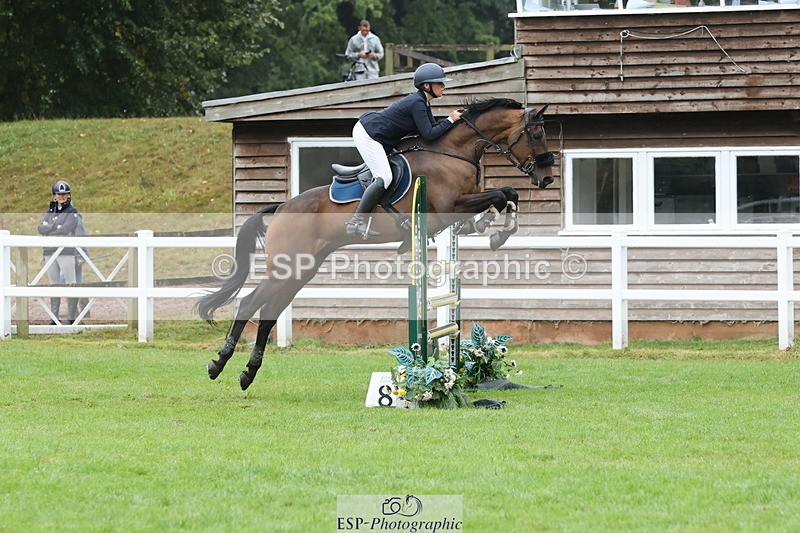 250830A-143103-07019 - Cls 16 Snr Newcomers and 1.10m Open