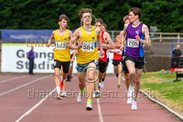 Sen25SUN-927253 - Track Male