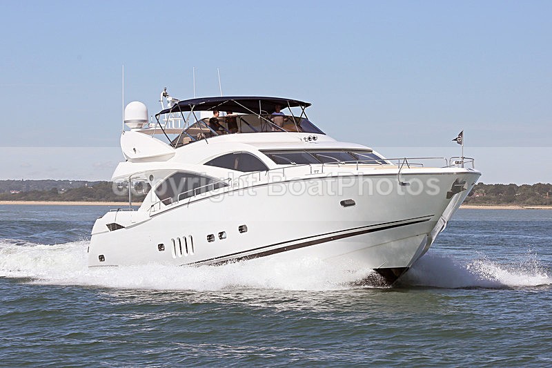 160826 maroma iv - sunseeker Y92A5948 - Flybridge Cruisers