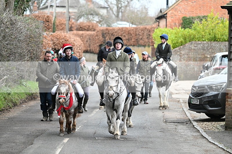 WJ7_1106 - Pub Corner