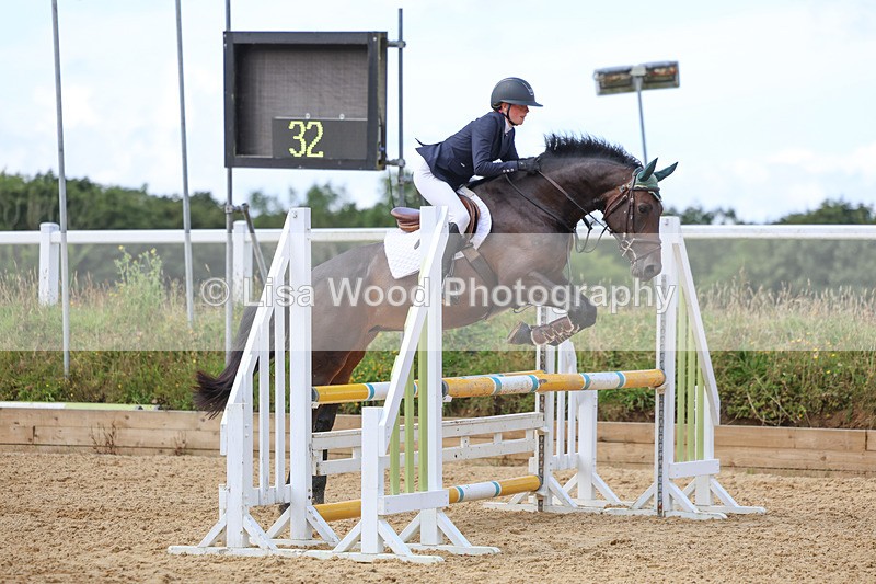 3E7A0329 - Class 9: Senior British Novice/90cm open