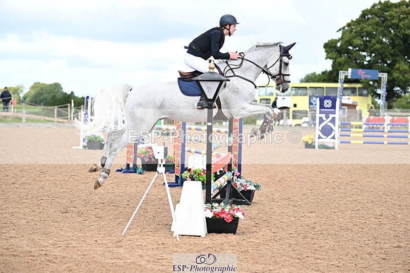 240912A-104520-00402 - Cls 2 Snr Newcomers