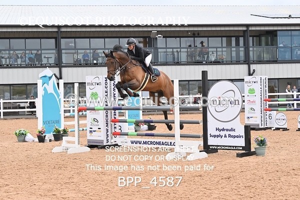 BPP_4587 - CLASS 5 WED Redpost Equestrian Senior Foxhunter/1.20m Open