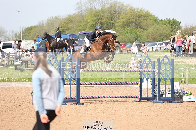 240511A-143226-14336 - Cls 36 National 1.30m Open