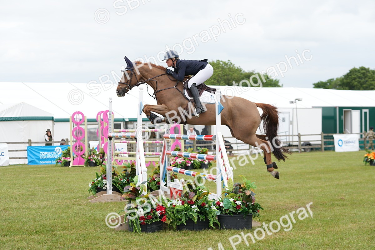 SBM_06481 - Class 202 - National 1.40m Open