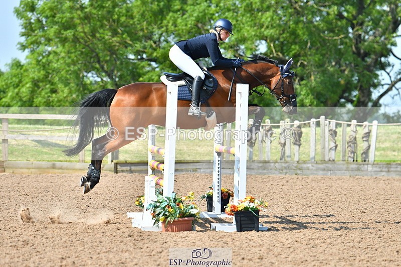 230609A-101511-00055 - Cls 1 Snr 1.05m & 1.10m Open