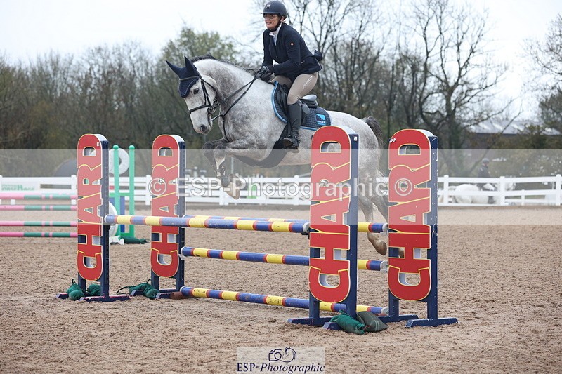 231112A-095125-03087 - Cls 17 Blue Chip Novice Winter Qualifier