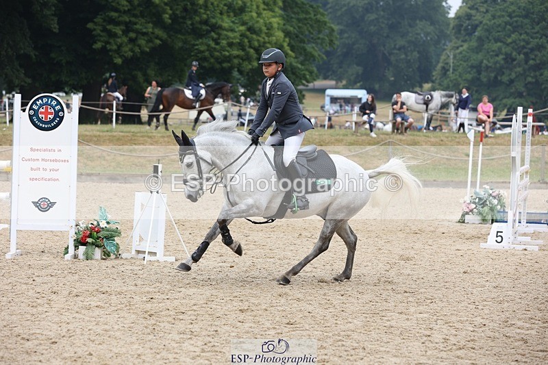 230618-100450-09926 - Cls 19 Pony Intro 1m