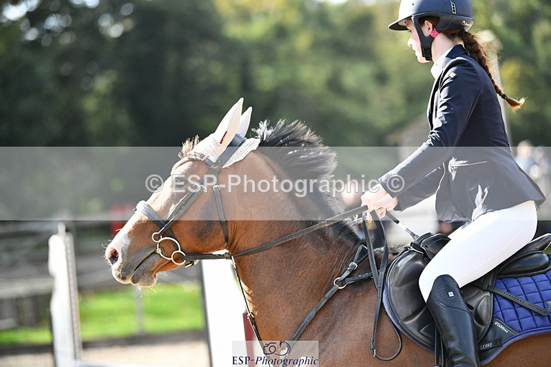 251004A-145232-01558 - Classes 8 & 9 70cm